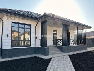 Отдельный дом · 4 комнаты · 185 м² · 6 сот., мкр Акжар, Мырзалиева 131 — Мырзалиева за 98 млн 〒 в Алматы, Наурызбайский р-н