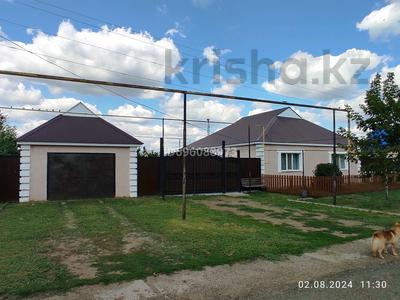 Жеке үй · 4 бөлме · 110 м² · 15 жүзд., Ақмешіт 9 — Находиться возле школы, бағасы: 30 млн ₸ в Уральске