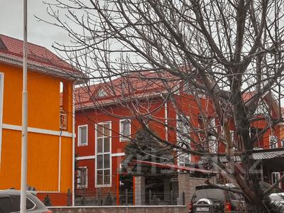 4-комнатная квартира, 145 м², Набережная за 72 млн 〒 в Алматы, Наурызбайский р-н