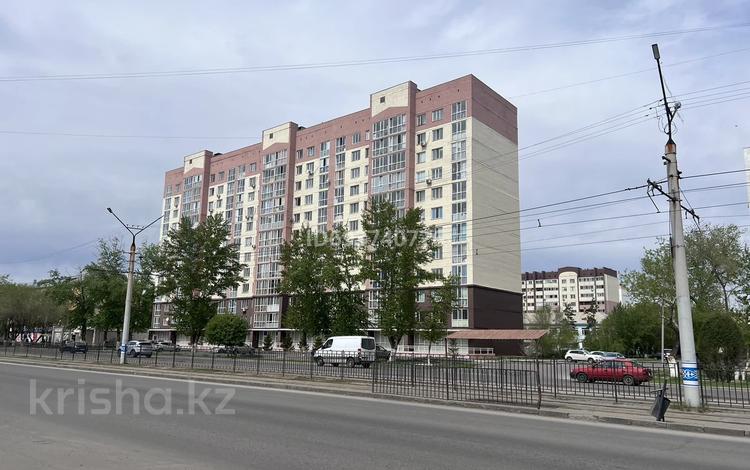 2-комнатная квартира, 50 м², 7/12 этаж, Ломова 156/2 за 23 млн 〒 в Павлодаре — фото 2