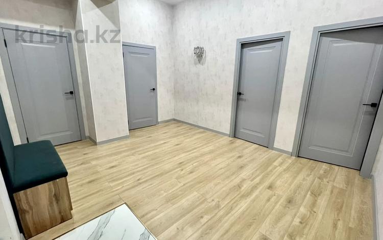 2-комнатная квартира · 70 м² · 4/12 этаж, 17-й мкр 114 — ЖК Би груп Авеню за 270 000 ₸ в Актау — фото 7