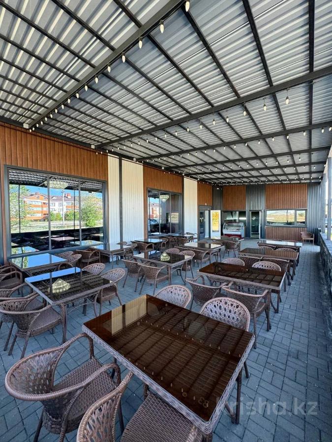 Свободное назначение, офисы, магазины и бутики, общепит, бани, гостиницы и зоны отдыха, образование, развлечения · 375 м²