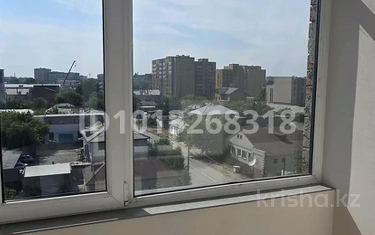 1-комнатная квартира · 45 м² · 5/5 этаж, Посмакова — Дулатова за 31.5 млн ₸ в Семее — фото 2