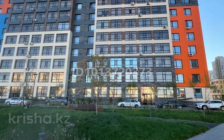 2-комнатная квартира · 60 м² · 7/10 этаж, Туран 40/1 за 300 000 ₸ в Астане, Есильский р-н — фото 2