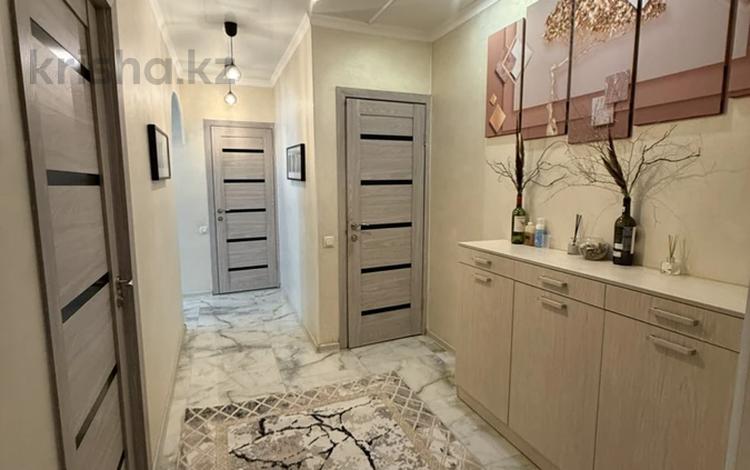 2-бөлмелі пәтер · 70 м² · 3/9 қабат, Раимбек Батыра 286/1, бағасы: 39.9 млн ₸ в  — фото 46