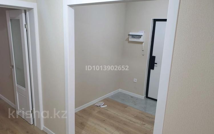 1-комнатная квартира · 42.4 м² · 2/17 этаж, Улы Дала 10 за 28 млн ₸ в Астане, Нура р-н — фото 2