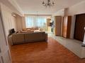3-бөлмелі пәтер · 112 м² · 5/8 қабат, Айнабұлақ-2 ш/а. 32А, бағасы: 400 000 ₸ в Алматы, Жетысуский р-н — фото 3