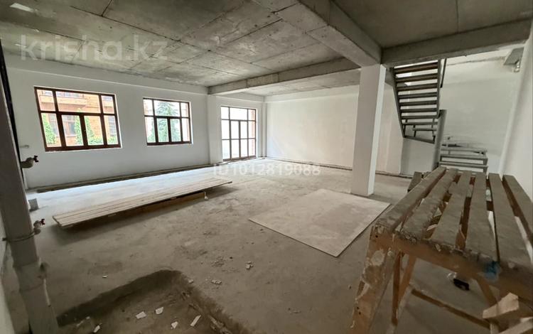 4-комнатная квартира · 216 м² · 1/4 этаж, мкр Горный Гигант, Тайманова за 270 млн ₸ в Алматы, Медеуский р-н — фото 2