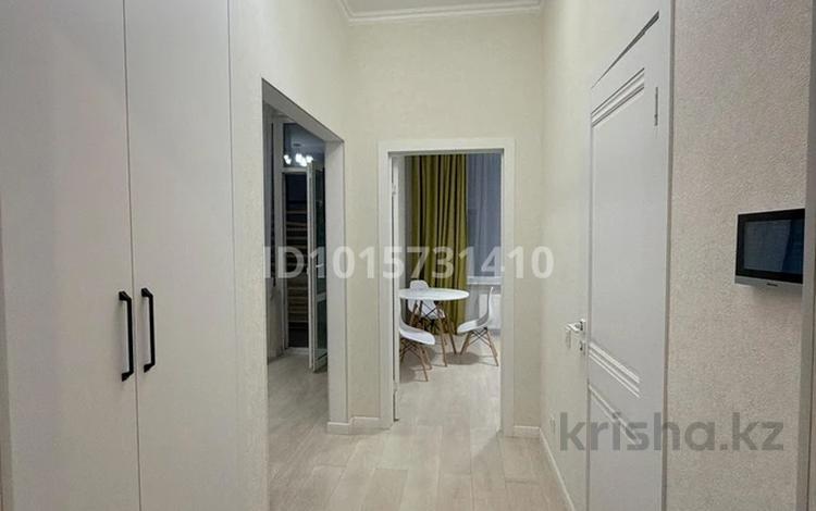 1-комнатная квартира · 41 м² · 2/14 этаж, Кабанбай батыра 38/1, 38/2, 38/3 за 21 000 ₸ в Астане, Есильский р-н — фото 2