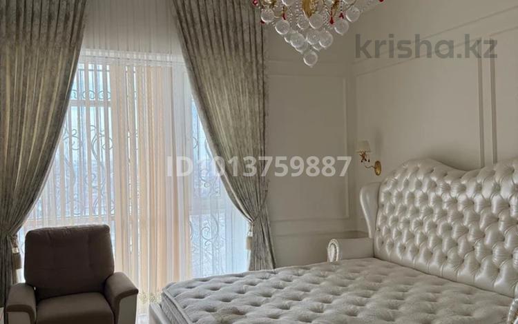4-комнатная квартира · 150 м² · 4/6 этаж, Маншук Мамедова 89 — Ташенова за 450 000 ₸ в Шымкенте, Каратауский р-н — фото 2