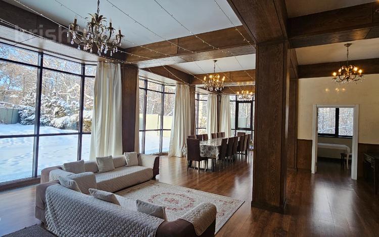Жеке үй · 7 бөлме · 650 м², мкр Тау Самал 14 — Госпиталь ИОВ, бағасы: 150 000 〒 в Алматы, Медеуский р-н — фото 103