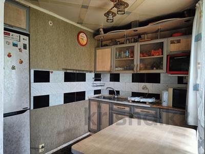 Продажа квартир в Восточно-Казахстанской обл.: 1-комнатная квартира · 33.9 м² · 2/6 этаж, пр. Нурсултана Назарбаева 145 за 12 млн 〒 1-комнатная квартира · 33.9 м² · 2/6 этаж, пр. Нурсултана Назарбаева 145 за 12 млн 〒 в Усть-Каменогорске