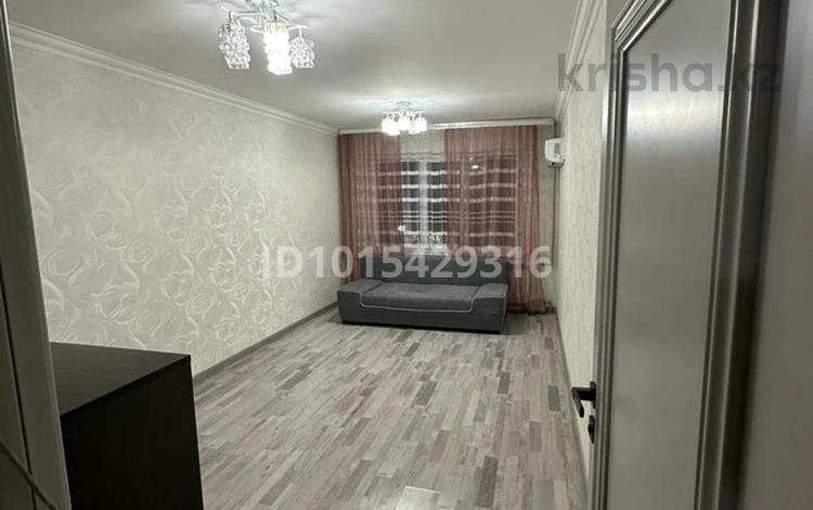 3-комнатная квартира · 70 м² · 3/5 этаж, 16-й микрорайон 24 за 25 млн ₸ в Шымкенте, Аль-Фарабийский р-н — фото 2