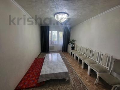3-комнатная квартира · 64 м² · 4/5 этаж, Самал 15 за 17.4 млн ₸ в Талдыкоргане, мкр Самал