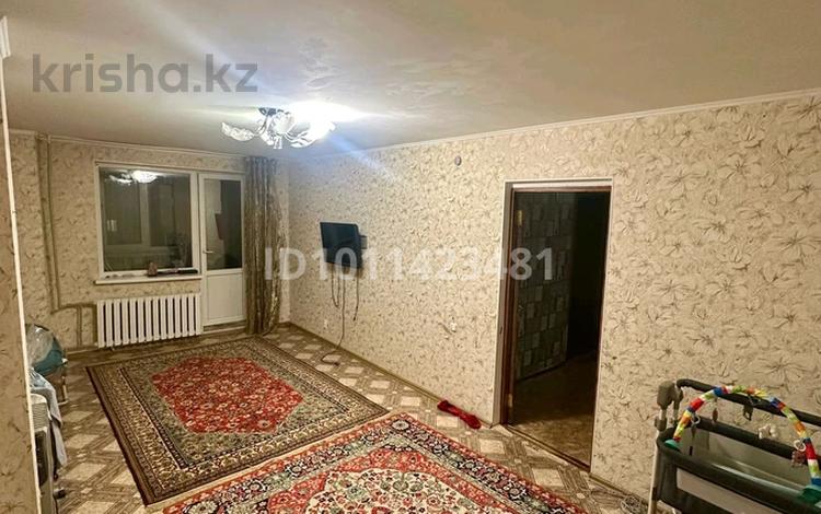 2-бөлмелі пәтер · 69 м² · 4/9 қабат, мкр 12 49 — Аль-Фараби, бағасы: 20 млн ₸ в Актобе — фото 2