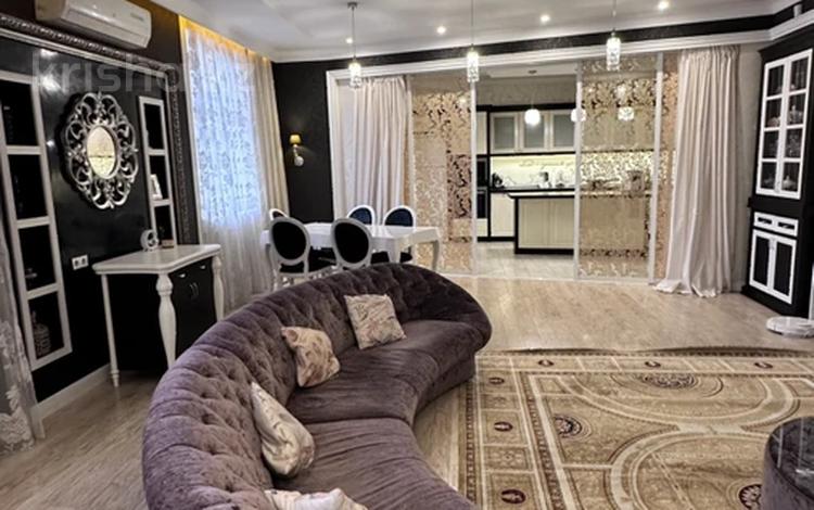 4-комнатная квартира · 204 м² · 4/4 этаж, Жубан ана 5 за 130 млн ₸ в Астане, Нура р-н — фото 2