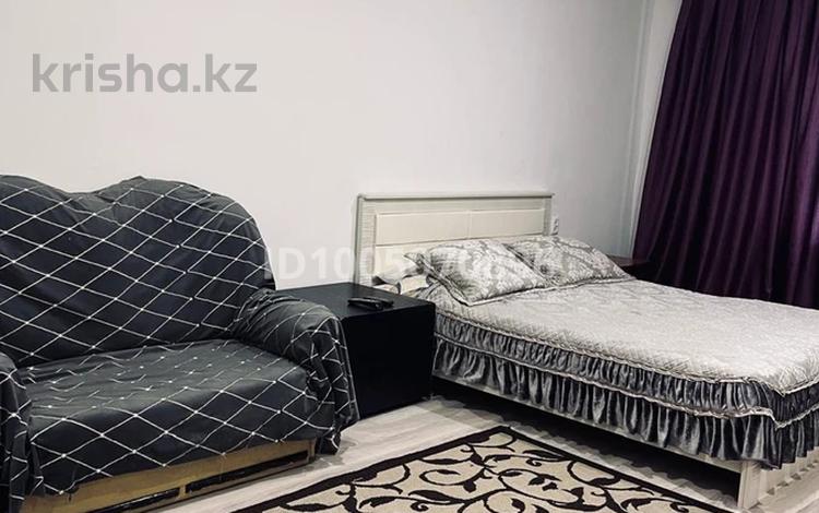 1-комнатная квартира · 30 м² · 1/5 этаж, Льва Толстого 127 — КонсульствоРФ за 10 000 ₸ в Уральске, мкр Школьник — фото 9