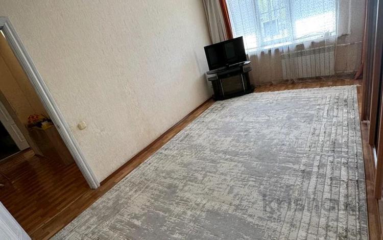 2-бөлмелі пәтер · 48.2 м² · 2/9 қабат, Абая 111 — ТРЦ Сити Центр, бағасы: 16.5 млн ₸ в Уральске — фото 2