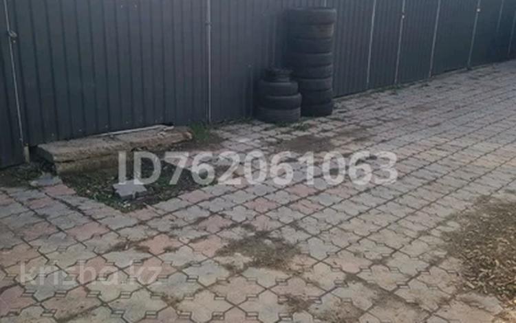 Гараж · 10 м² · мкр Алгабас, Фаризы Онгарасыновой 46, бағасы: 20 000 ₸ в Алматы, Алатауский р-н — фото 2
