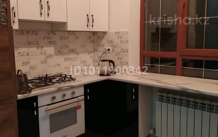Отдельный дом · 6 комнат · 200 м² · 12 сот., мкр Акжар — Жандосова за 750 000 ₸ в Алматы, Наурызбайский р-н — фото 10