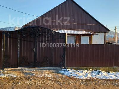 Отдельный дом · 3 комнаты · 56 м² · 5 сот., Вильгельма Пика — 6 район за 14 млн 〒 в Риддере