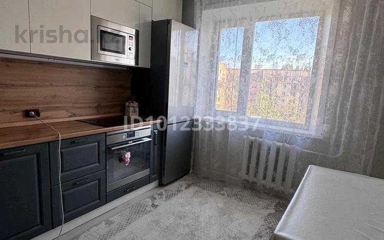 2-комнатная квартира · 54 м² · 8/9 этаж, Гагарина 82 — Караван Сургут за 200 000 ₸ в Павлодаре — фото 2