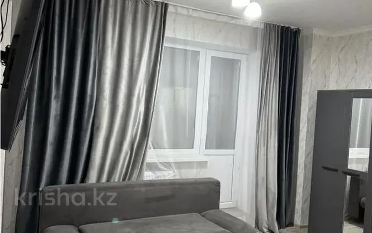 1-комнатная квартира · 37 м² · 16/16 этаж, мкр Юго-Восток, Момышулы за 18.5 млн ₸ в Караганде, Казыбек би р-н — фото 2