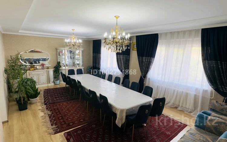 Отдельный дом · 5 комнат · 200 м² · 12 сот., Әлібі Жангельдина 19 за 45 млн ₸ в Боралдае (Бурундай), мкр Водник-3 — фото 2