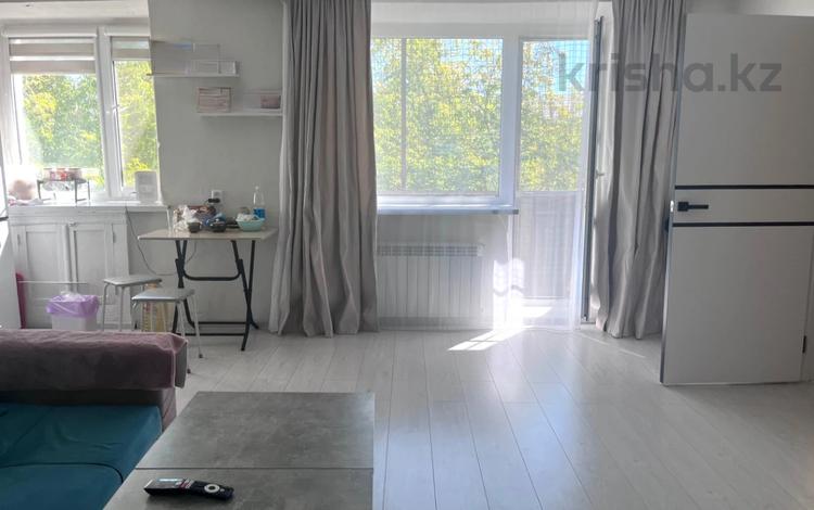 2-бөлмелі пәтер · 42 м² · 4/4 қабат, Жаңа қала ш/а., Терешковой, бағасы: 16.5 млн ₸ в Караганде, Казыбек би р-н — фото 2