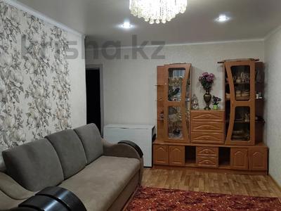 3-комнатная квартира · 58 м² · 4/5 этаж, Народная 86 за 18.9 млн 〒 в Семее