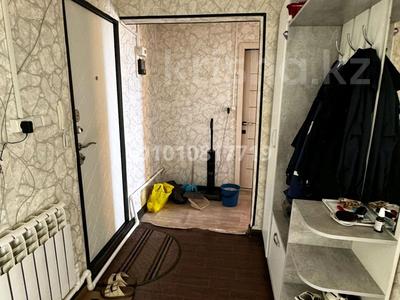 2-комнатная квартира · 58.4 м² · 3/3 этаж, Махамбет Өтемісұлы 1 — Үміт магазин үсті за 7.5 млн 〒 в Кульсары