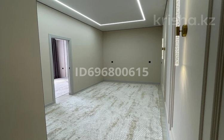 2-бөлмелі пәтер · 58 м² · 2/8 қабат, 20-ш/а. 4, бағасы: 19 млн ₸ в Актау, 20-й мкр — фото 2