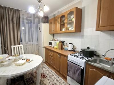 2-комнатная квартира · 45 м² · 3/5 этаж, Майкудук, Майкудук, мкр Восток-2 17 за 14.7 млн ₸ в Караганде, Алихана Бокейханова р-н