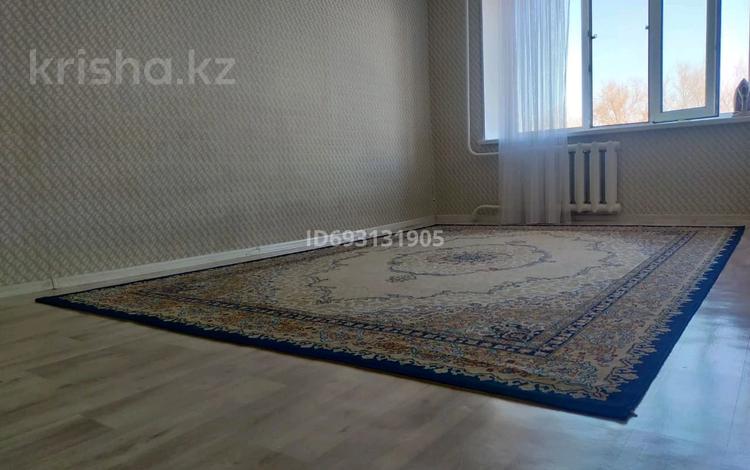 1-комнатная квартира · 36 м² · 3/5 этаж, кулымбетова 173 за 10 млн ₸ в Актобе, мкр. Курмыш — фото 2