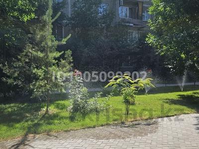 3-бөлмелі пәтер · 60 м² · 3/5 қабат, Кабанбай батыра — Парк Независимости, бағасы: 20 млн ₸ в Шымкенте, Аль-Фарабийский р-н