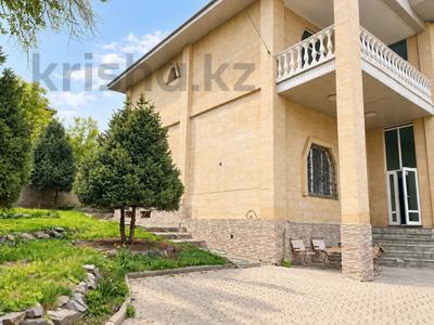 Жеке үй · 5 бөлме · 280 м² · 14.2 жүзд., Көктөбе ш/а., Топоркова 17, бағасы: 241 млн ₸ в Алматы, Медеуский р-н