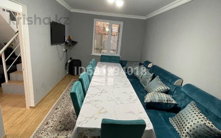 Дача · 4 комнаты · 200 м², Огем 78 — Не доезжая санаторий Бургулюк за 80 000 〒 — фото 3