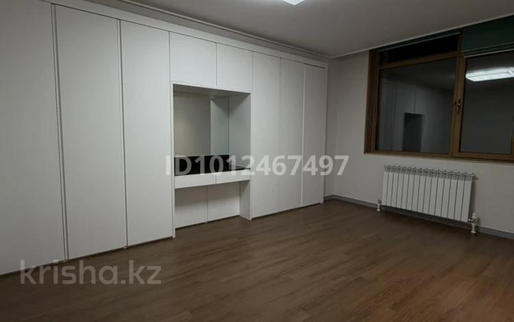 3-комнатная квартира · 75.1 м² · 21/21 этаж, Кабанбай батыра 43В за 64 млн ₸ в Астане, Есильский р-н — фото 2