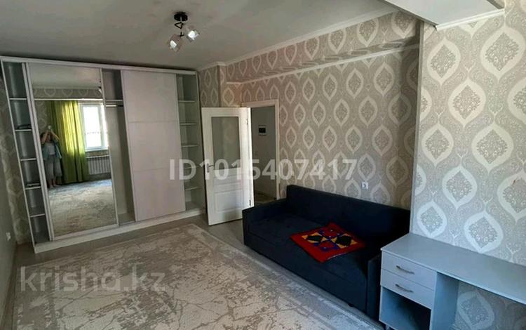 1-комнатная квартира · 40 м² · 1/6 этаж, мкр Шугыла, Жунусова 10 корпус 17 за 190 000 ₸ в Алматы, Наурызбайский р-н — фото 2