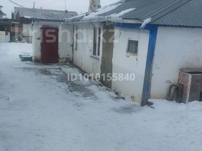 Үйдің бір бөлігі · 3 бөлме · 53 м² · 53 сот., Переулок школьный 5/1 — 12 школа, бағасы: 9.5 млн 〒 в Абае