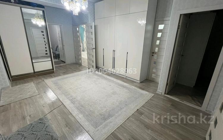 3-бөлмелі пәтер · 100 м² · 5/5 қабат, 5 мкр. 64 д. 1 корп., бағасы: 20 млн ₸ в Жанаозен — фото 2