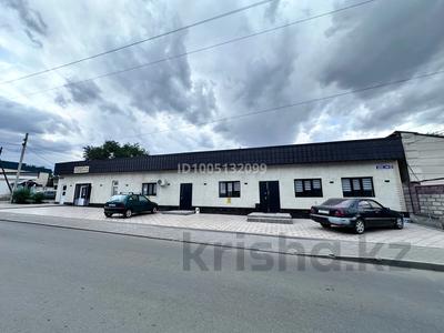 Свободное назначение, офисы, магазины и бутики, салоны красоты, медцентры и аптеки, образование, конференц-залы, кабинеты и рабочие места, студии · 300 м² за 5 000 〒 в Каскелене