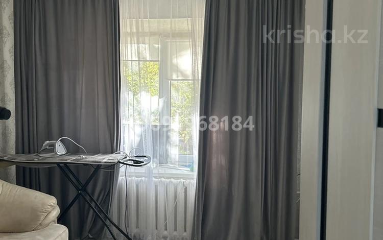 2-бөлмелі пәтер · 56 м² · 1/5 қабат, Байтурсынова 14 — 4 мкр, бағасы: 8.5 млн ₸ в Алге — фото 2