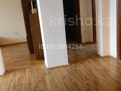 3-комнатная квартира · 80 м² · 9/9 этаж, Мкр «Мамыр-3» — Шаляпина за 300 000 ₸ в Алматы