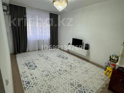 2-бөлмелі пәтер · 60 м² · 4/9 қабат, Нұрсая ш/а., Т.Жумагалиева 17а, бағасы: 24 млн ₸ в Атырау, мкр Нурсая