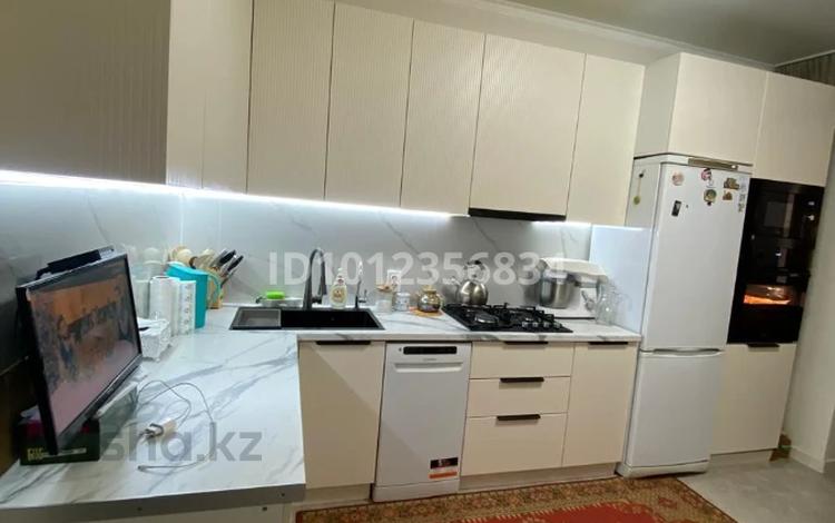 2-комнатная квартира · 76 м² · 2/10 этаж, мкр Мамыр-1, Мкр.Мамыр-1 21/2 за 67 млн ₸ в Алматы, Ауэзовский р-н — фото 9
