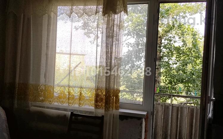 3-комнатная квартира · 62 м² · 4/5 этаж, 3 мкрн 11 — Бассейн за 8.7 млн ₸ в Абай — фото 2