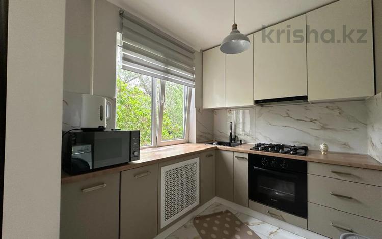 3-комнатная квартира, 60 м², 3/4 этаж, Утепова 23