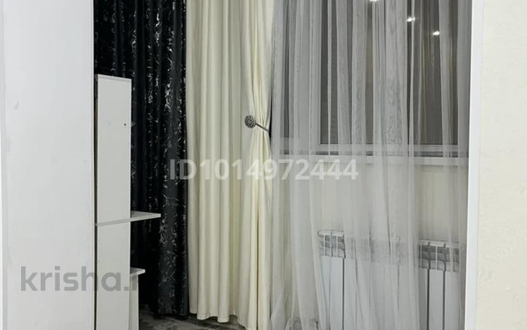 3-комнатная квартира · 98 м² · 1/7 этаж, 3-й мкр 120 за 220 000 ₸ в Актау — фото 2
