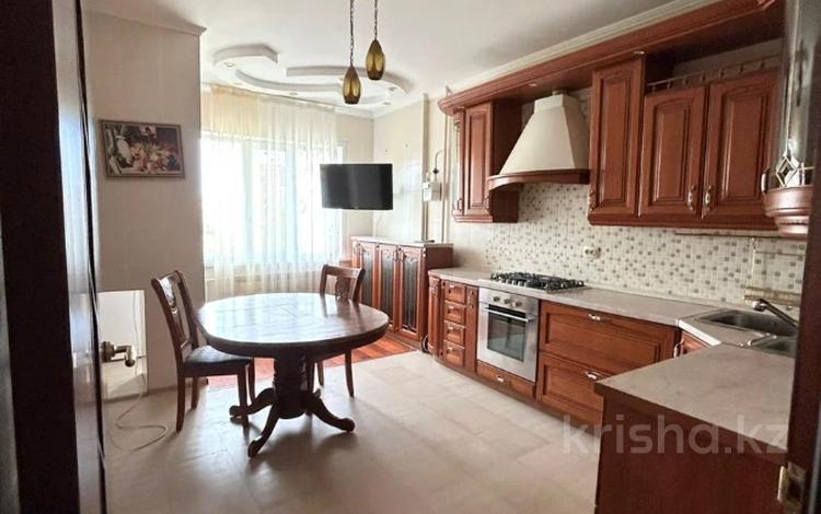 4-комнатная квартира · 113 м² · 4/7 этаж, пр. Алии Молдагуловой за 38 млн ₸ в Актобе — фото 2